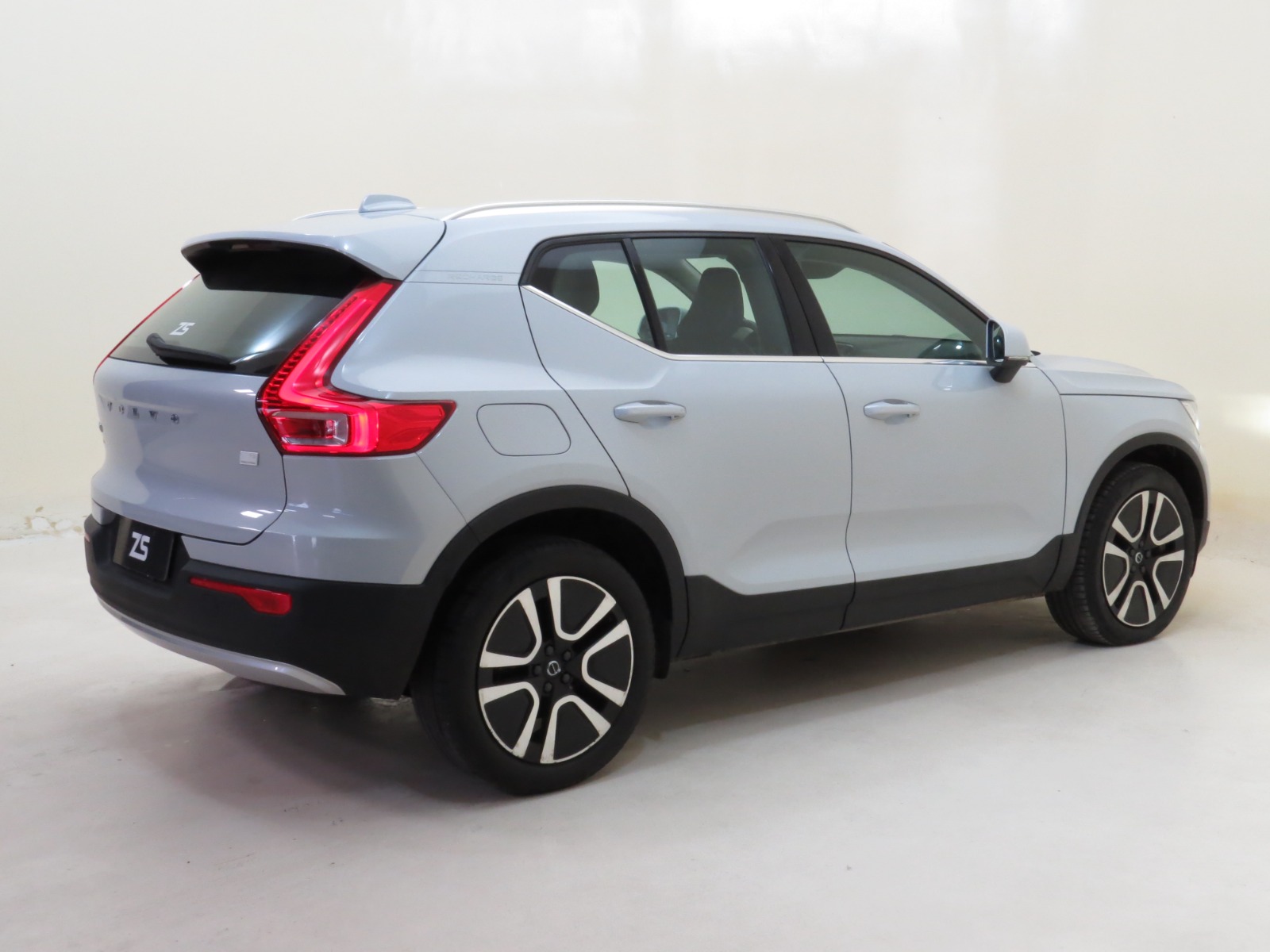 XC40 MOMENTUM 1.5 T5 RECHARGE GEARTRONIC