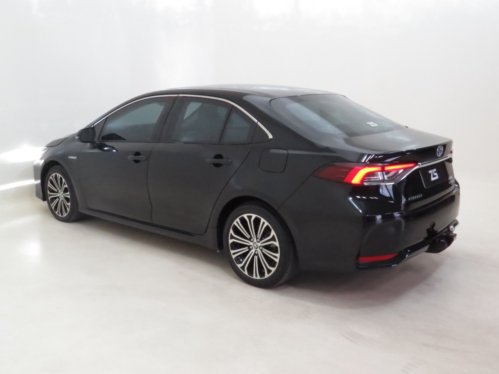 COROLLA ALTIS HYBRID 1.8 PREMIUM AUTOMÁTICO BLINDADO